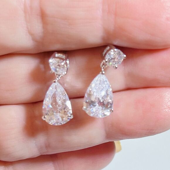Silver Polished CZ Pear Shaped Post Dangle Earrings Celebrity GLAM New - Picture 2 of 7